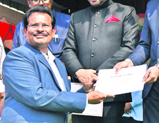 ప్రతిభకు పట్టాభిషేకం4