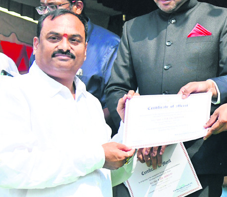 ప్రతిభకు పట్టాభిషేకం11