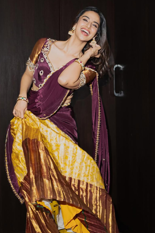 Actress Meenakshi Chaudhary Latest Stunning Photos10