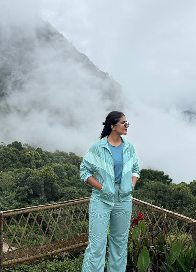 IPS Poorva Choudhary HD Photos Viral23