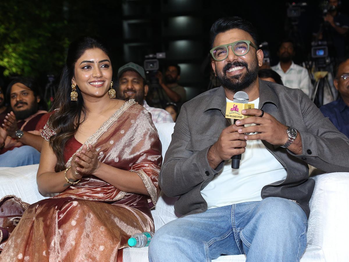 Om Shanti Shanti Shantihi Movie Pre Release Event HD Photos14