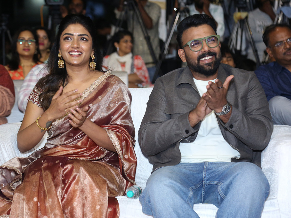 Om Shanti Shanti Shantihi Movie Pre Release Event HD Photos20