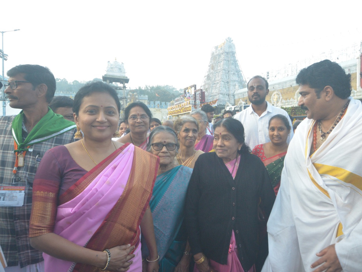 Tollywood Celebrities visited Tirumala Photos9