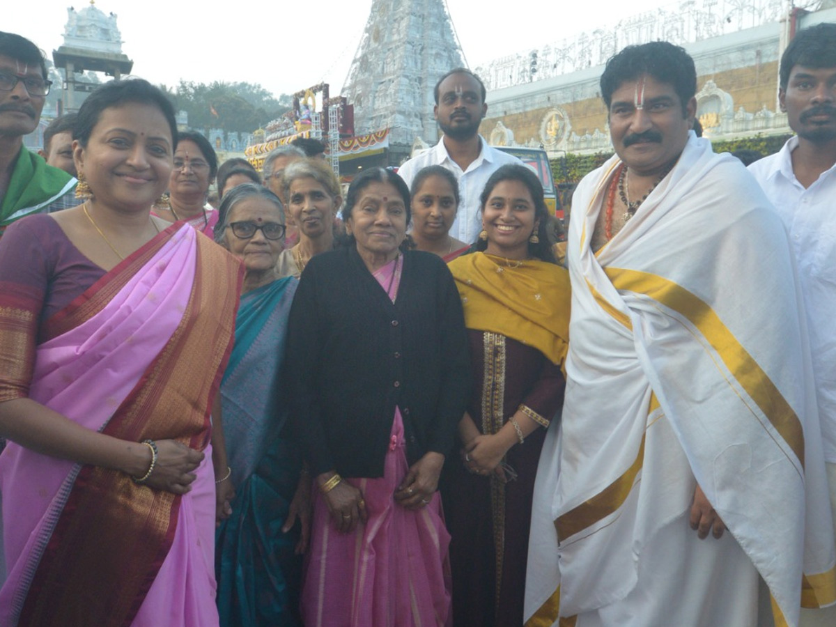 Tollywood Celebrities visited Tirumala Photos12