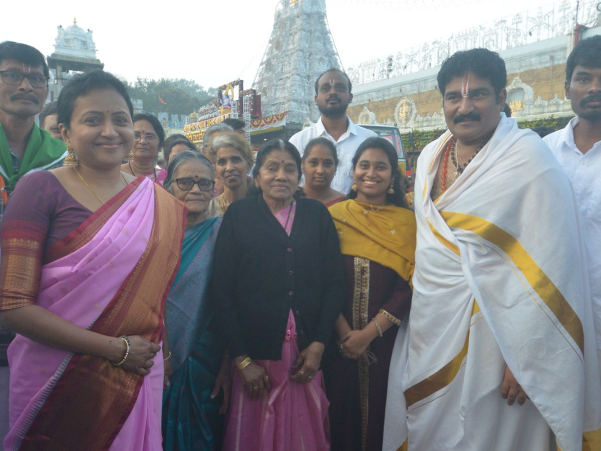 Tollywood Celebrities visited Tirumala Photos13