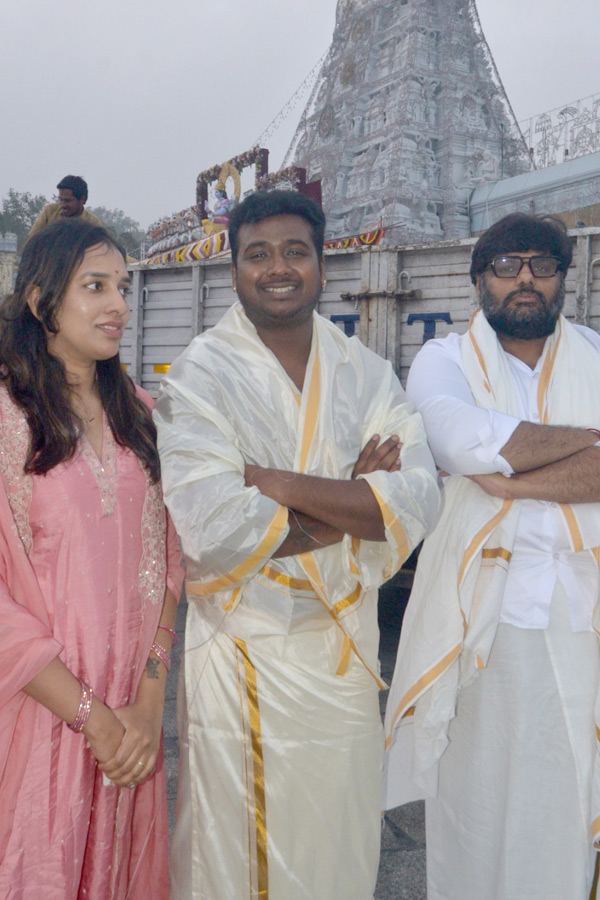 Tollywood Celebrities visited Tirumala Photos4