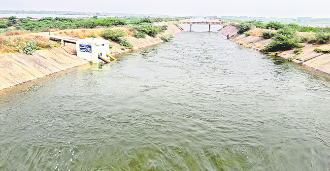 శతాబ్దాల నాటి చెరువు కావాలి ఆదరువు.. 2