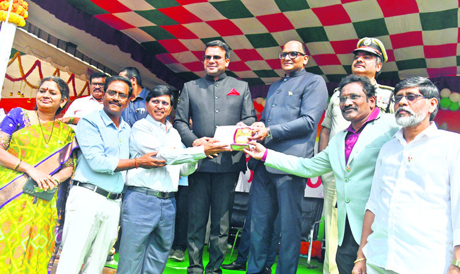 ఘనంగా గణతంత్ర దినోత్సవం1