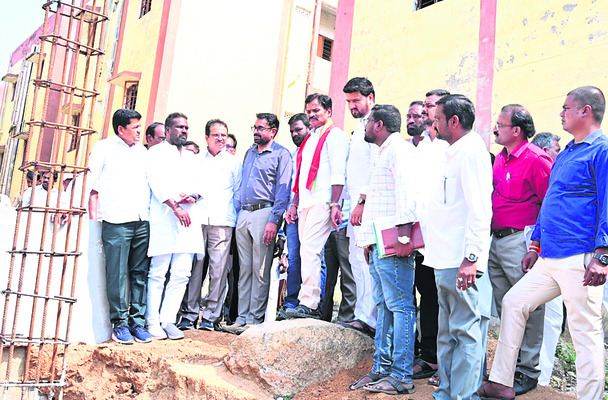 రోడ్డు భద్రత.. అందరి బాధ్యత1