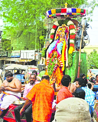 కల్యాణ వేంకటేశ్వరుడికి హనుమంత వాహన సేవ 2