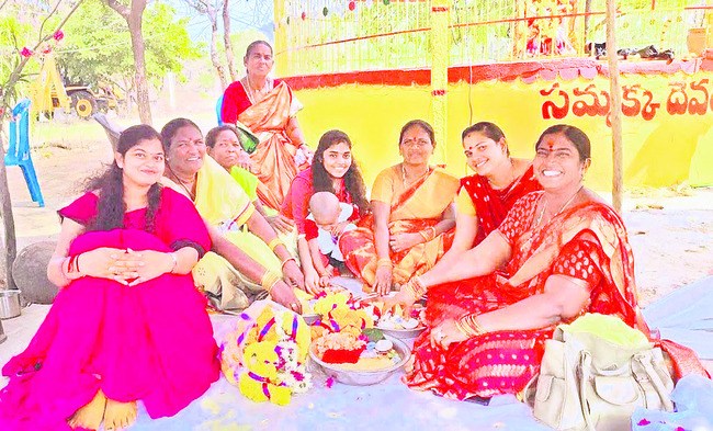 వనదేవతల జాతర ప్రారంభం1