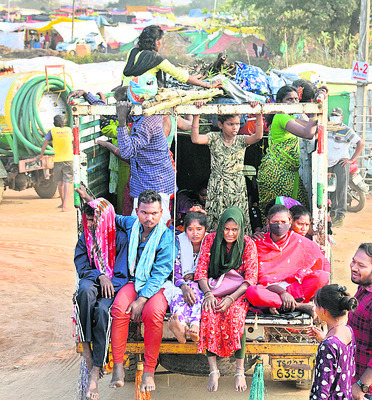 వనం దారిపట్టిన భక్తజనం1