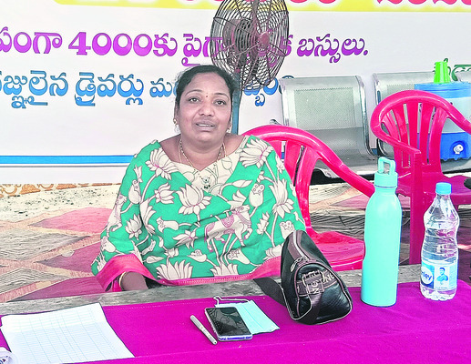 మేడారానికి పోటెత్తారు..2