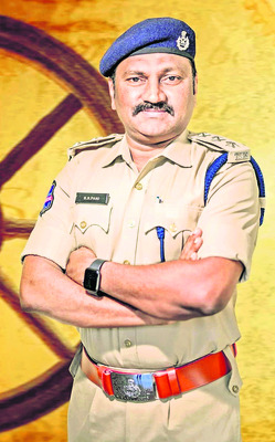 అన్ని ఆస్పత్రుల్లో  సరిపడా మందులు
2