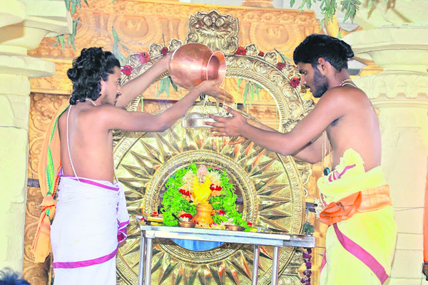 ముగిసిన లక్ష్మీచెన్నకేశవుడి జాతర1