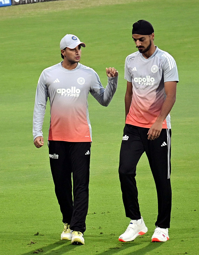 India and New Zealand  fourth T20 cricket match in Visakhapatnam8