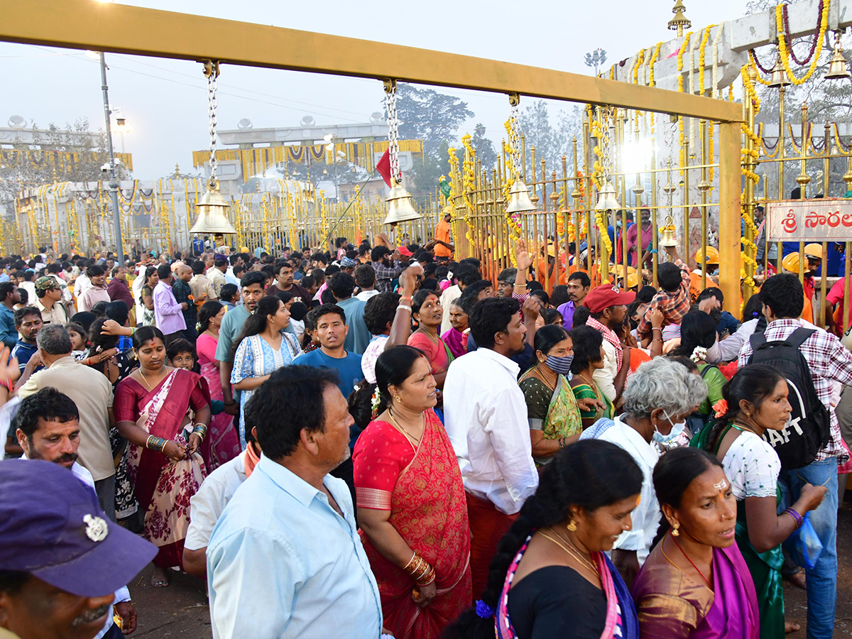 Sammakka Sarakka Medaram Maha Jatara 2026 HD Photos13