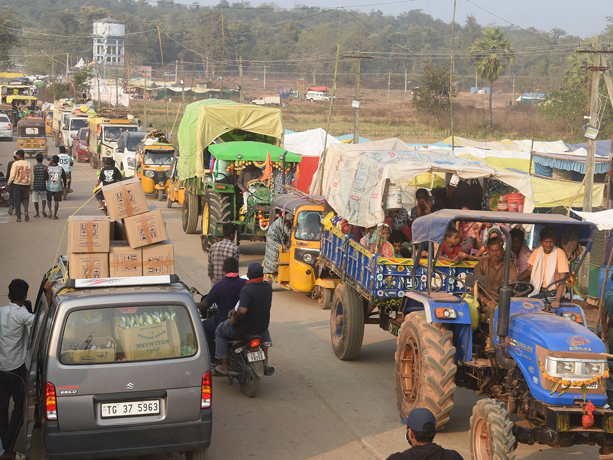 Sammakka Sarakka Medaram Maha Jatara 2026 HD Photos27