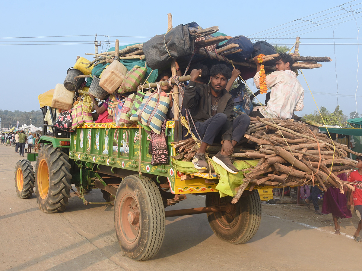 Sammakka Sarakka Medaram Maha Jatara 2026 HD Photos3