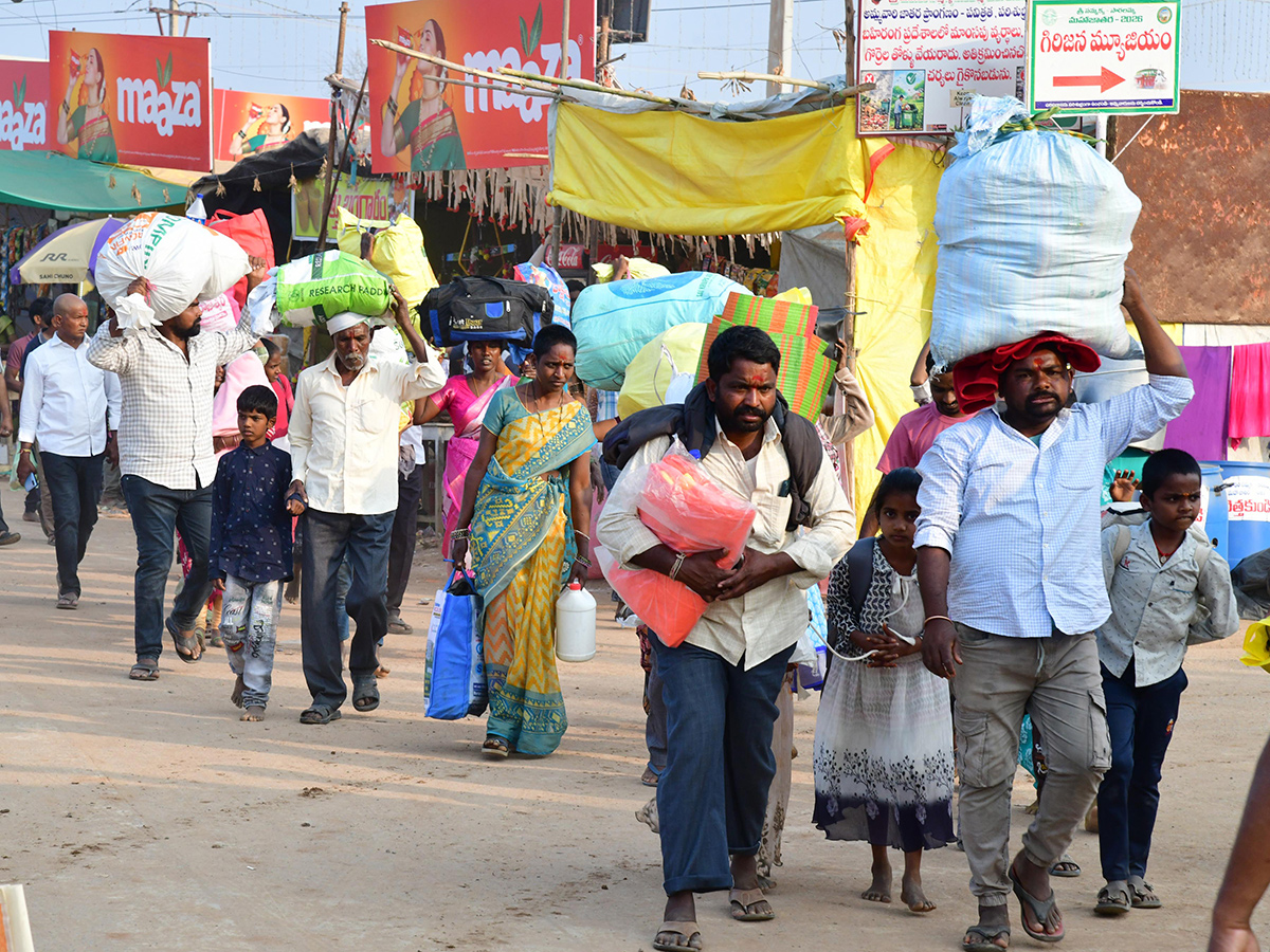 Sammakka Sarakka Medaram Maha Jatara 2026 HD Photos8