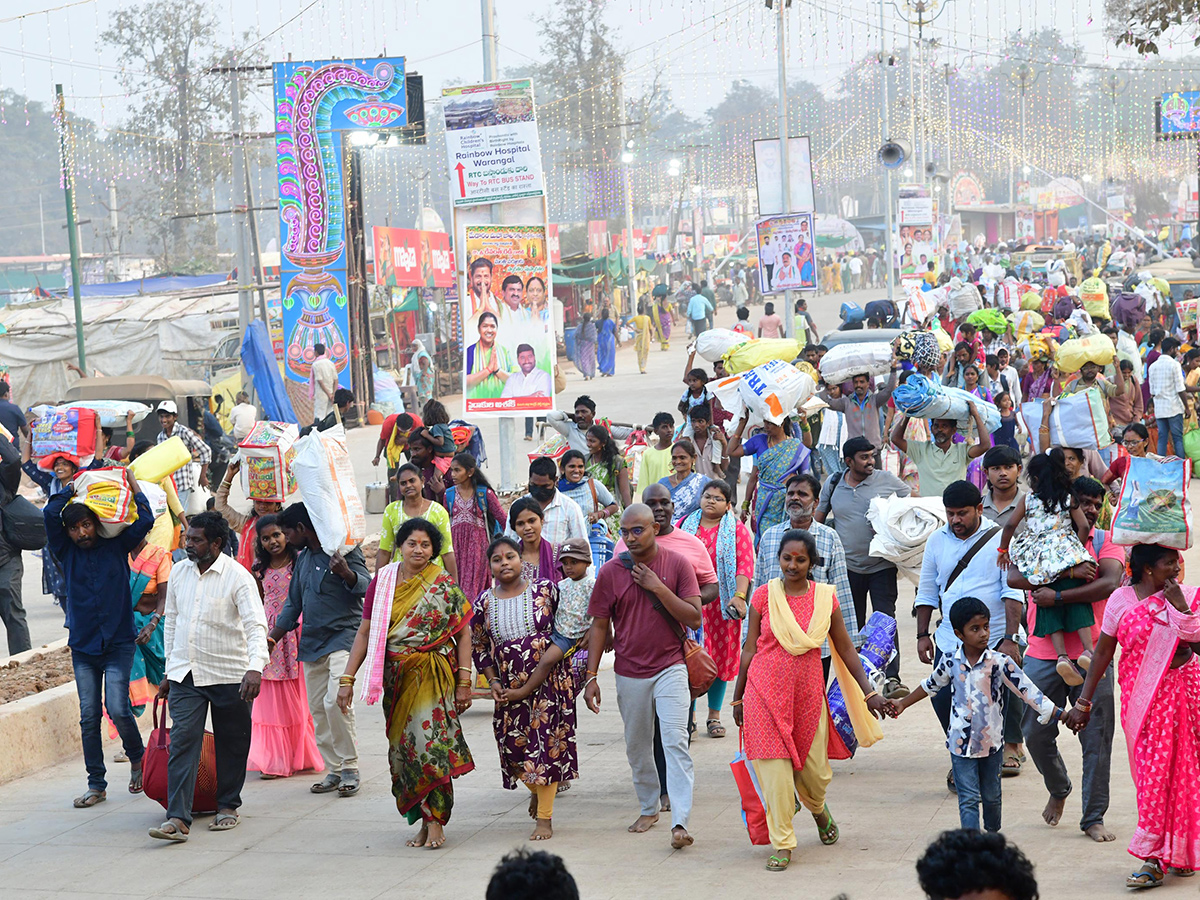 Sammakka Sarakka Medaram Maha Jatara 2026 HD Photos9