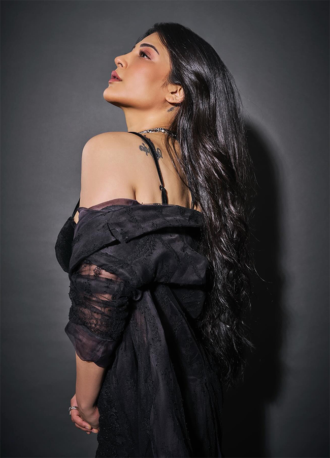 Tollywood Actress Shruti Haasan Birthday Special Photos11