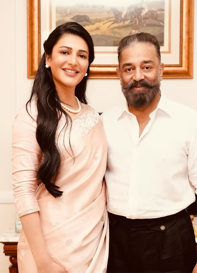 Tollywood Actress Shruti Haasan Birthday Special Photos18