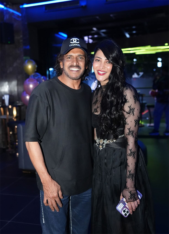 Tollywood Actress Shruti Haasan Birthday Special Photos22