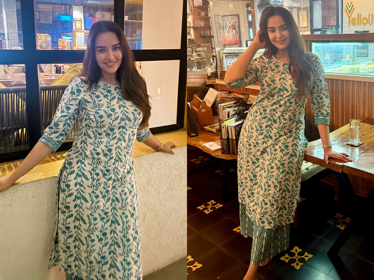 Actress Pujitaa Ponnada Latest Stunning PHotos1