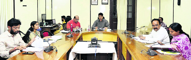 ●అధినేతతో భేటీ3