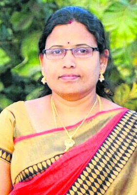 ● ప్రతీసారి కార్మిక కుటుంబానికే చైర్‌పర్సన్‌ పీఠం ● ప్ర4