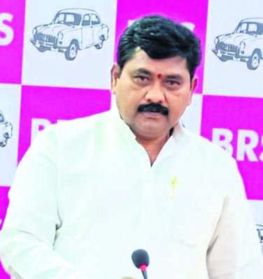 రాచరికం toప్రజాస్వామ్యం 13