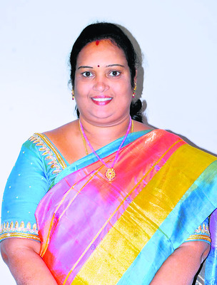 రాచరికం toప్రజాస్వామ్యం 8