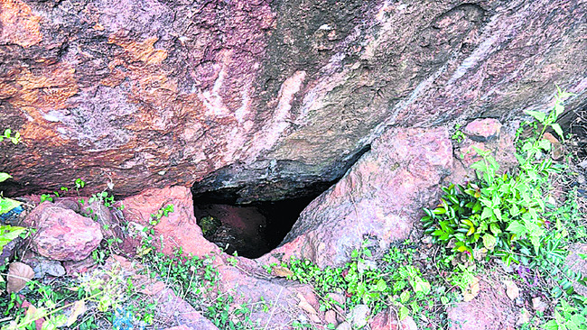 శ్వేతగిరి.. 3