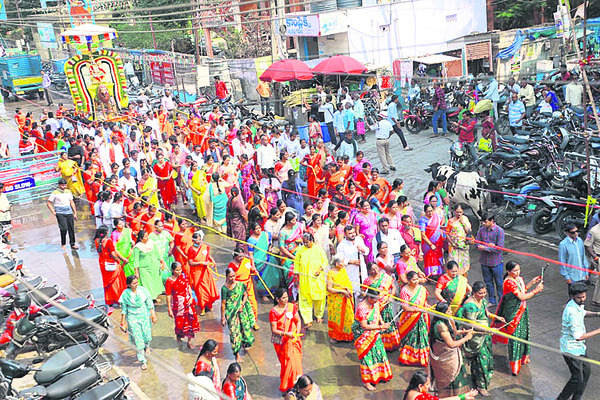 సింహవాహనంపై శ్రీవారు2