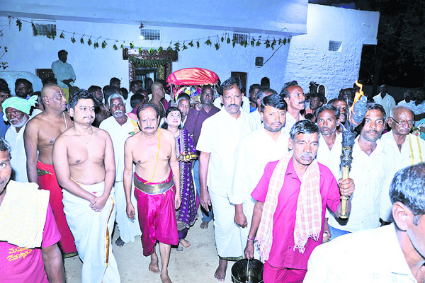 వెంకటేశా.. నమోస్తుతే... 2