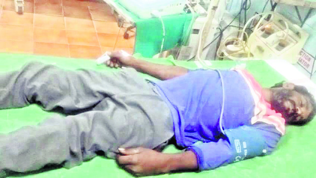 రోడ్డుప్రమాదంలో బాలుడికి తీవ్రగాయాలు4