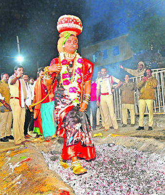 చెర్వుగట్టులో అగ్నిగుండాలు2