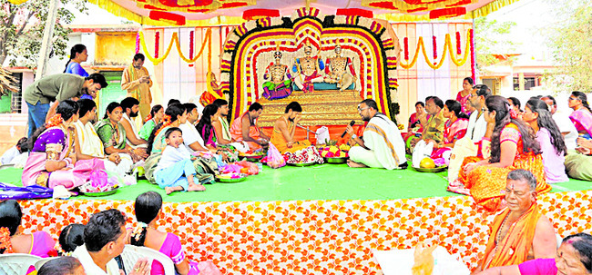 వైభవంగా ఆంజనేయ స్వామి రథోత్సవం 1