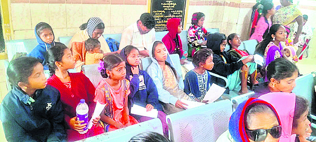 ఉత్సవాలే ముఖ్యమా?1