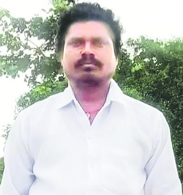 ట్రాక్టర్‌ బోల్తా.. డ్రైవర్‌ మృతి1