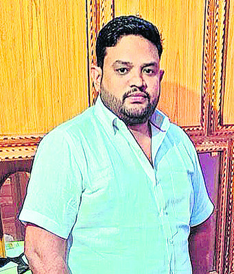 ఎల్‌.కోట మండలంలో ఒకరు2