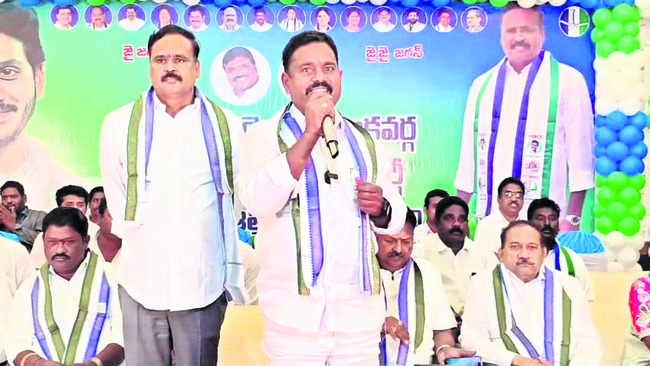 ప్రజల పక్షాన పోరాడదాం 2