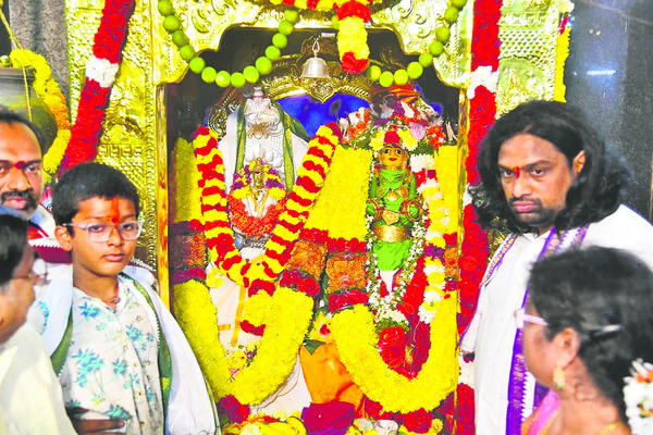 భక్తితో ప్రణమిల్లి 3