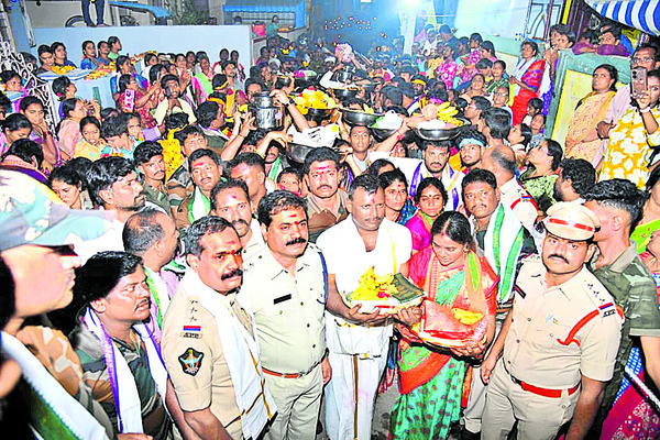 భక్తితో ప్రణమిల్లి 2