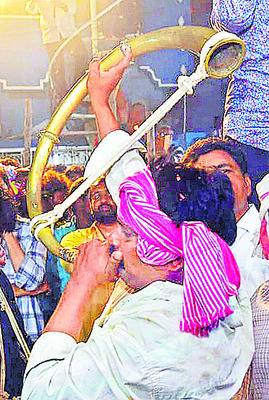 భక్తితో ప్రణమిల్లి 7