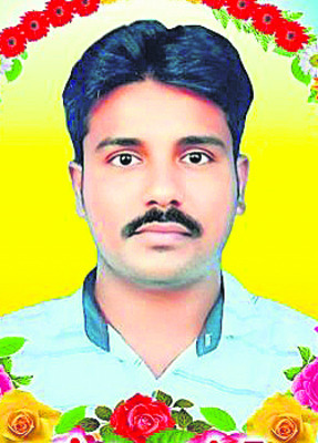 స్వగ్రామానికి చేరిన వలసజీవి మృతదేహం1