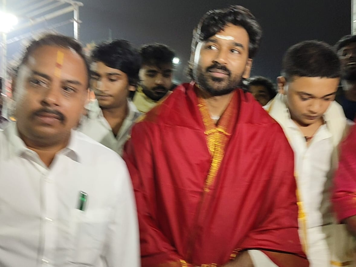 Actor Dhanush Visits Tirumala Tirupati Temple Photos7