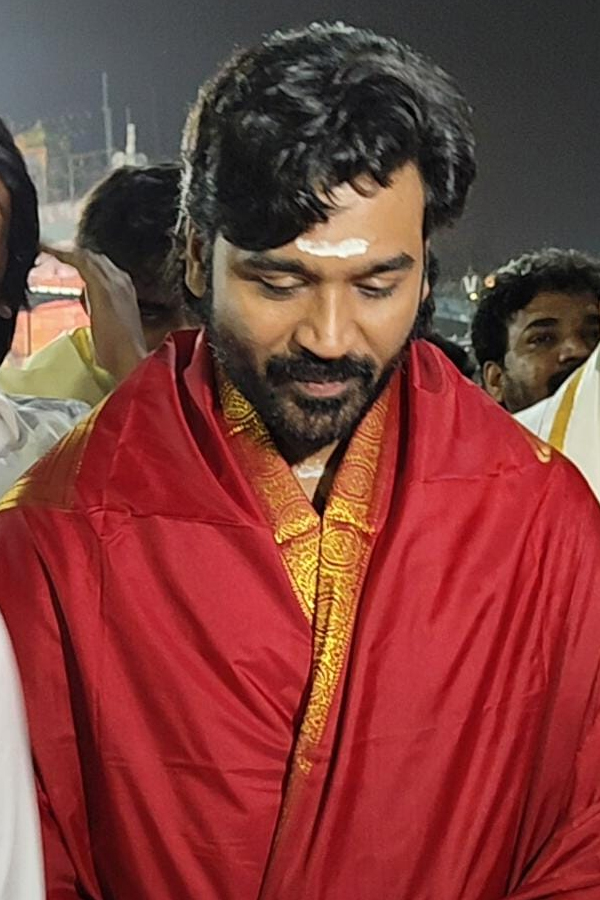 Actor Dhanush Visits Tirumala Tirupati Temple Photos8