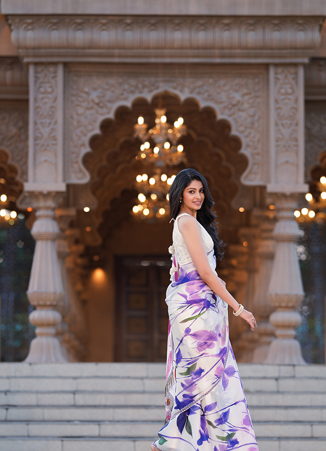 Actress Manasa Varanasi HD Latest Photos7